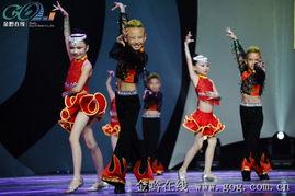 贵州舞蹈比赛成人舞视频,一场视觉与情感的盛宴-第3张图片-成人动漫3d无尽视频