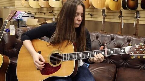 成人吉他马丁怎么弹视频,轻松入门马丁吉他弹奏技巧-第1张图片-成人动漫3d无尽视频