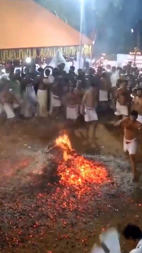 教会成人洗礼视频,见证信仰重生之旅-第2张图片-成人动漫3d无尽视频